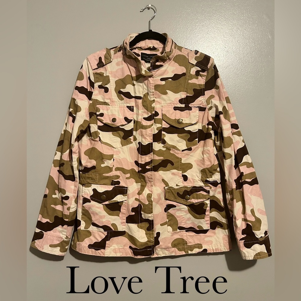Love Tree Women’s, Camo Pink Brown Jacket, Lightweight coat Size Large